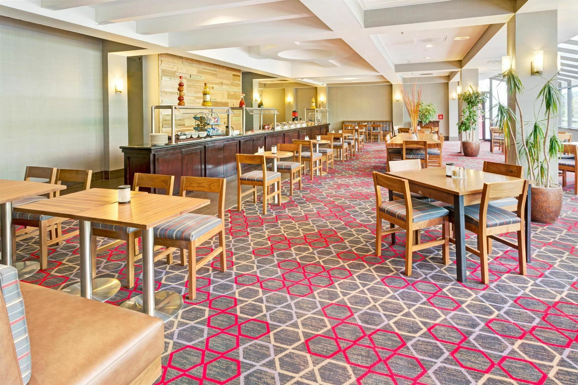 Wyndham Garden Inn Pittsburgh Airport Robinson Township  Exterior photo